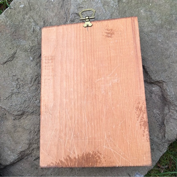 Copy-Vintage Hand Painted Sculpted Clay & Wood Wall Hanging Little Boy With O… - Picture 2 of 8